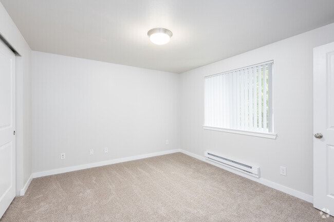 1BD, 1BA - 543-683SF