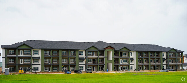 Building Photo - Saxon Pond Flats Rental