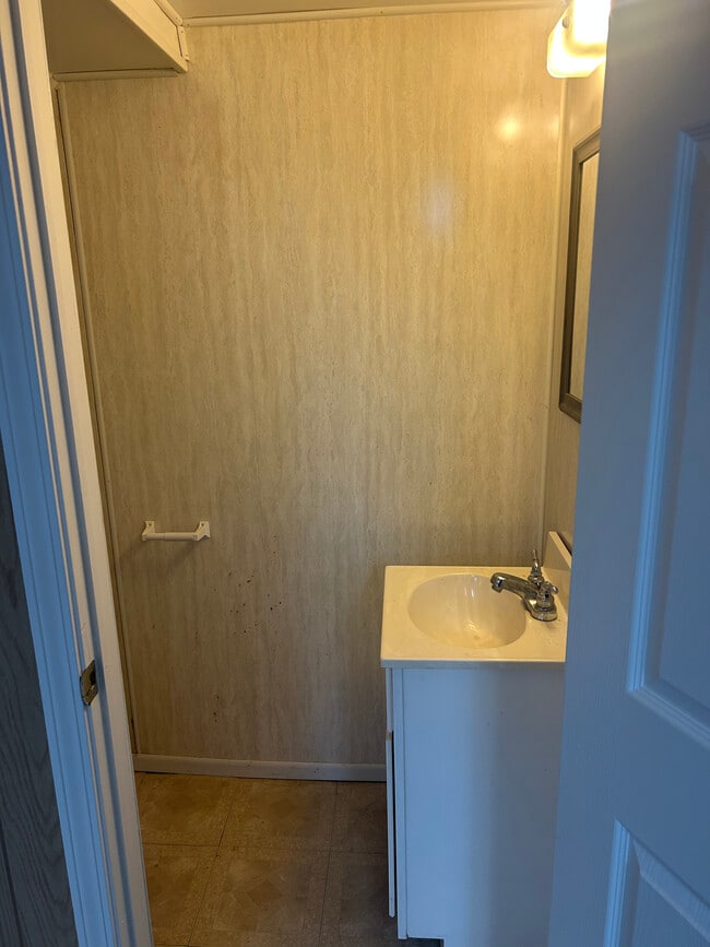 Photo - 335 S Lincoln Ave Unit Downstairs