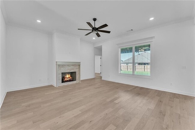 Photo - 2401 Abbott Ln