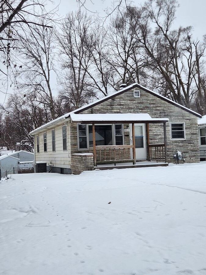 Photo - 3911 Kansas Ave