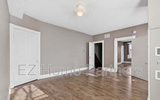 Photo - 3005 S Compton Ave