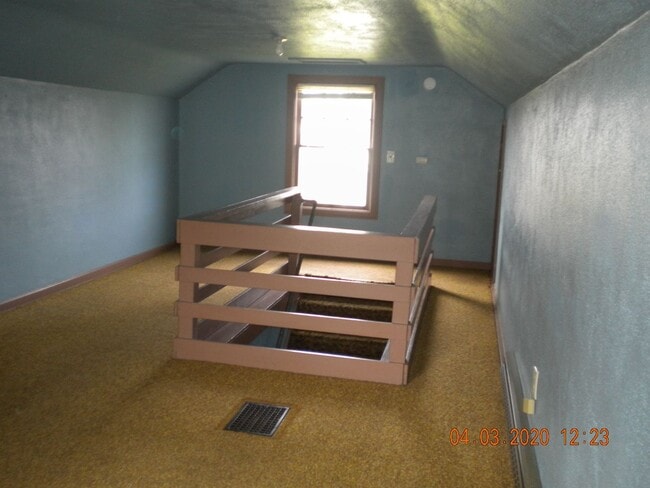 Photo - OWN831 Unit 165 W. ASH ST