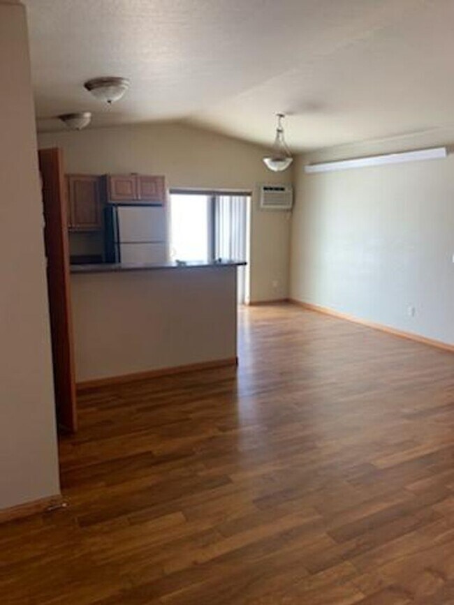 Photo - $1700 - 3 Bedroom, 2 Bathroom Townhome - G...