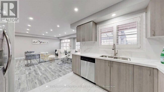 Photo - 200 Veterans Drive