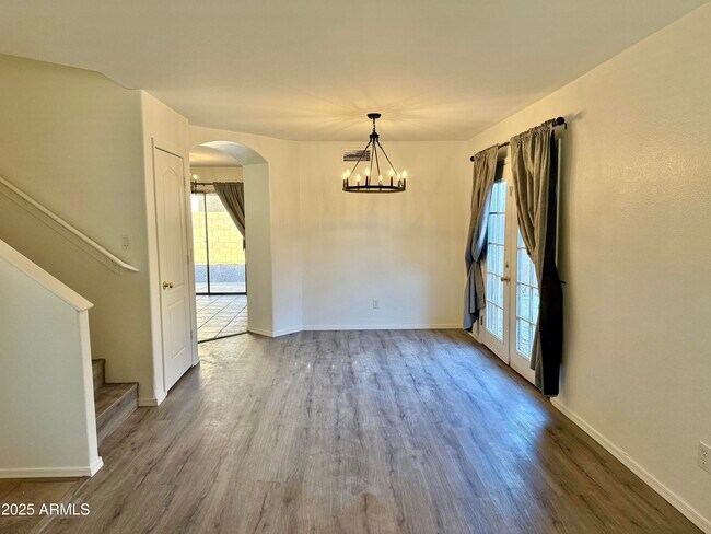 Photo - 1782 E Oakland St