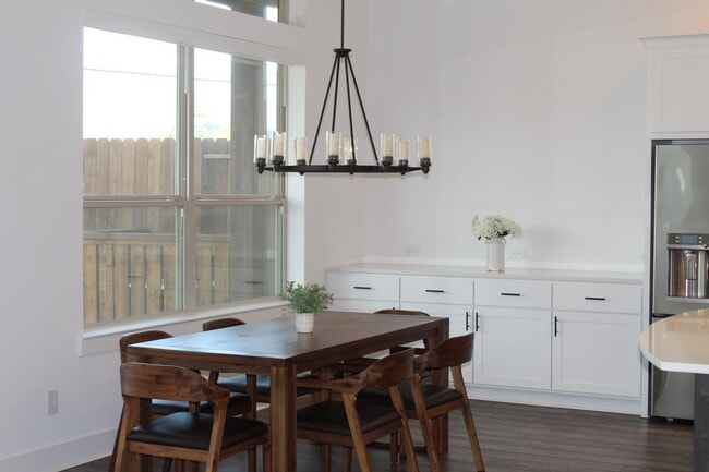 Photo - 6606 Capstone Oak Ave