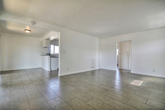 Photo - 6671 Sabado Tarde Rd Unidad B