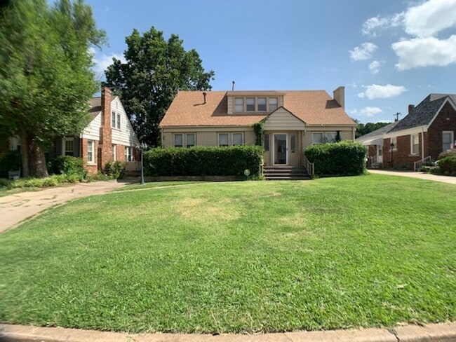 Building Photo - Huge 3 Bedroom OKC - Great Neighborhood Rental