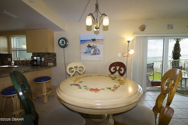 1571 S Atlantic Ave Unit 208