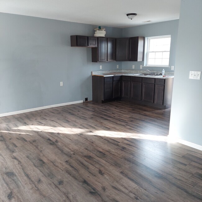 Photo - 605 Harrison Ave