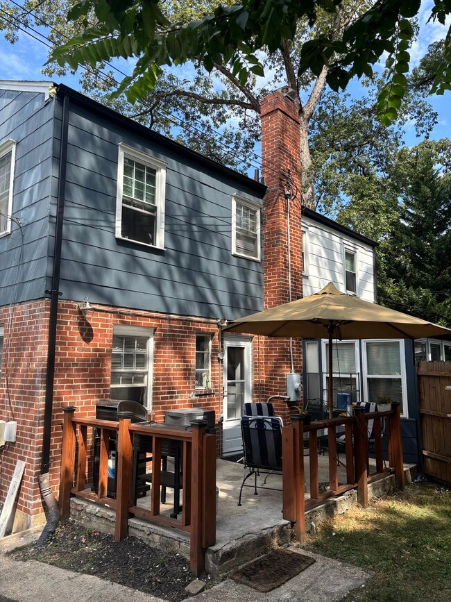 Photo - 2207 Farrington Ave