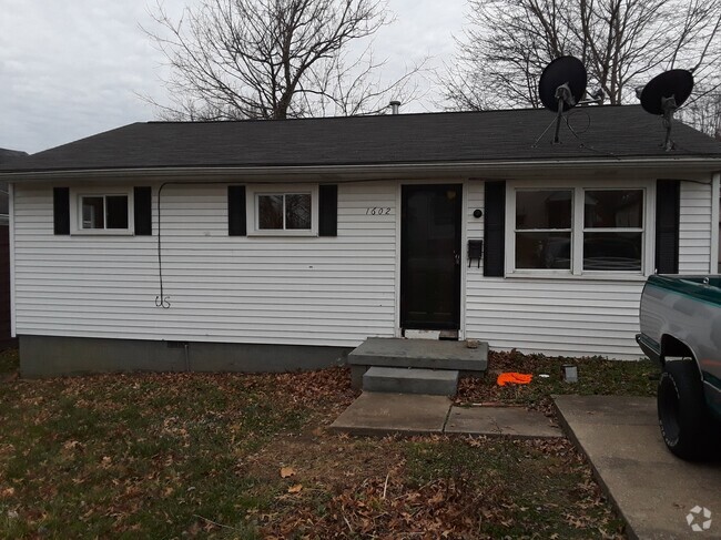 Front of the home - 1602 Haskin Ave Rental