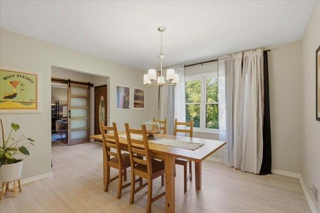 Photo - 2641 Dogwood Ln