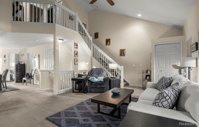 Photo - 4242 Schaefer Rd