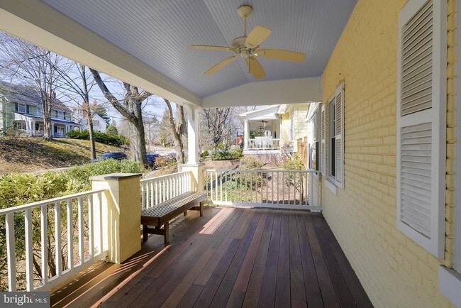 Photo - 5717 Chevy Chase Pkwy NW