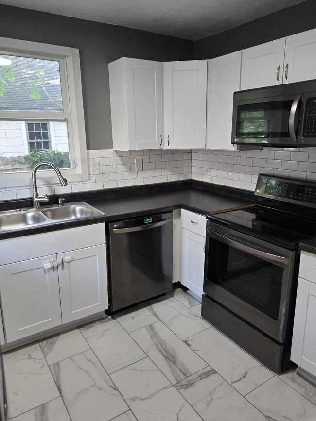 Photo - 5622 Wayne Ave