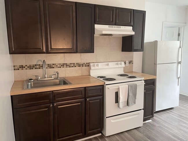 Building Photo - 338 N 63rd st Unit 2b Rental