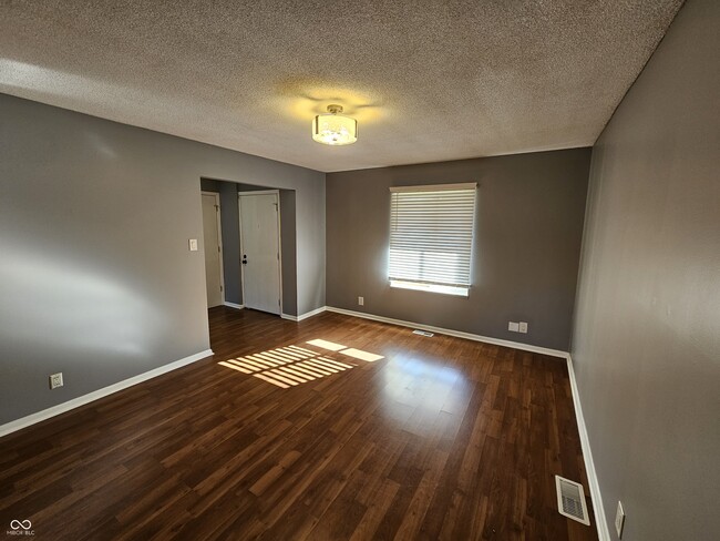 Photo - 3121 Shadow Brook Dr