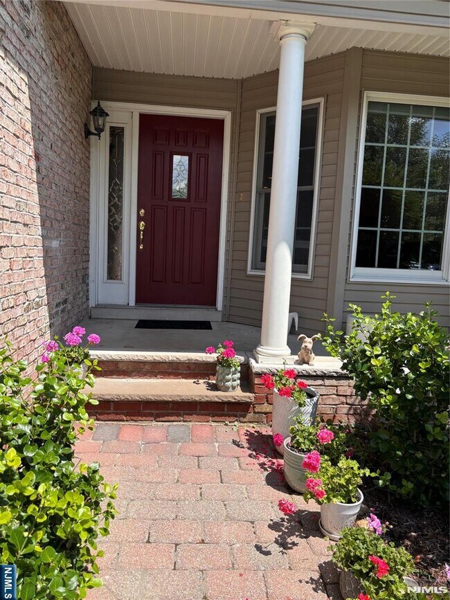 Photo - 87 Trotters Ln