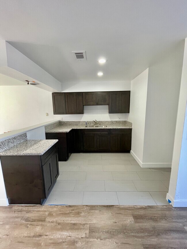 Photo - 1131 E Citrus Ave Unit 1