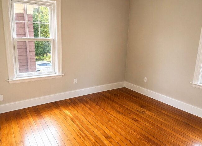 Photo - 207 Lowden St Unit 2