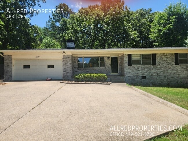 Building Photo - 1627 W Wedington- Rental
