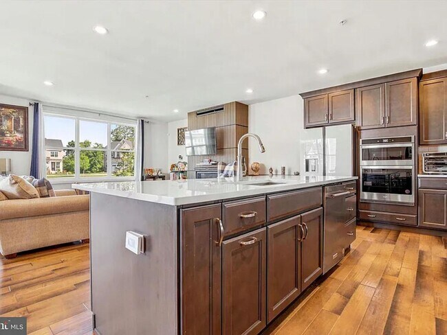 Photo - 604 McNair Dr