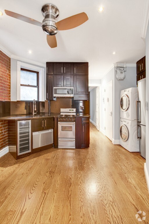 Building Photo - 219 E 23rd St Unit 15 Rental