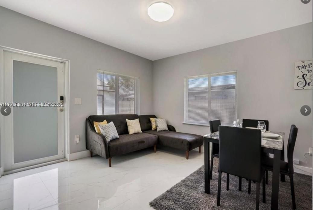 Photo - 1526 NE 110th St