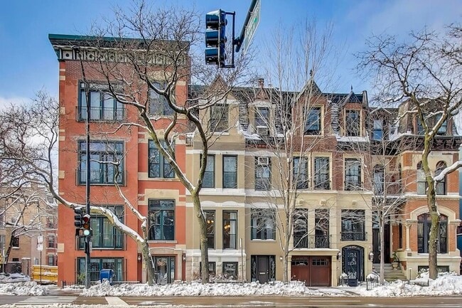 Photo - 1402 N La Salle Dr Unit 1N