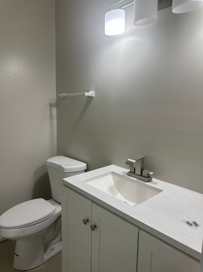 Photo - 5574 Windwood Rd