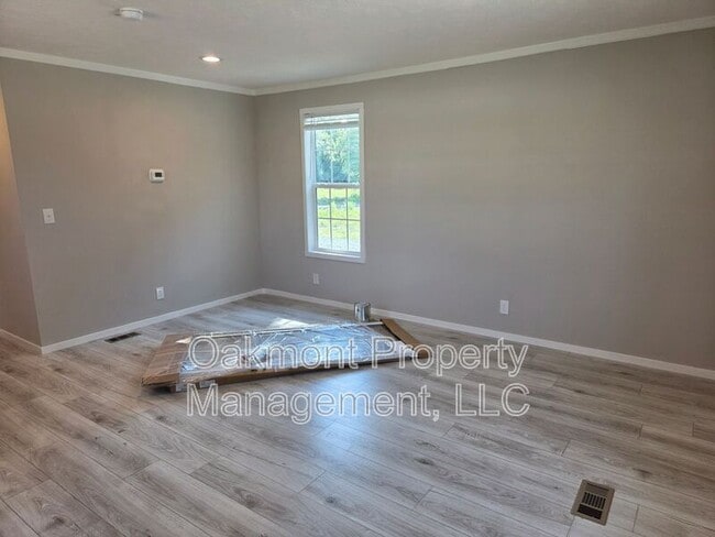Photo - 223 Plum Dr
