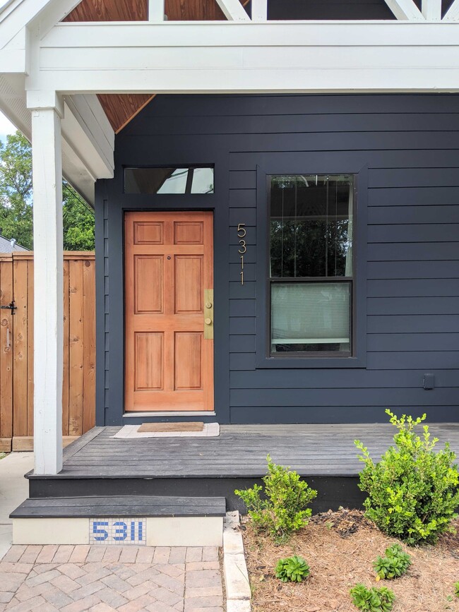 Photo - 5311 Leeland St
