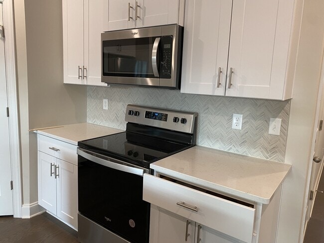 Photo - 365 Coleman Ct