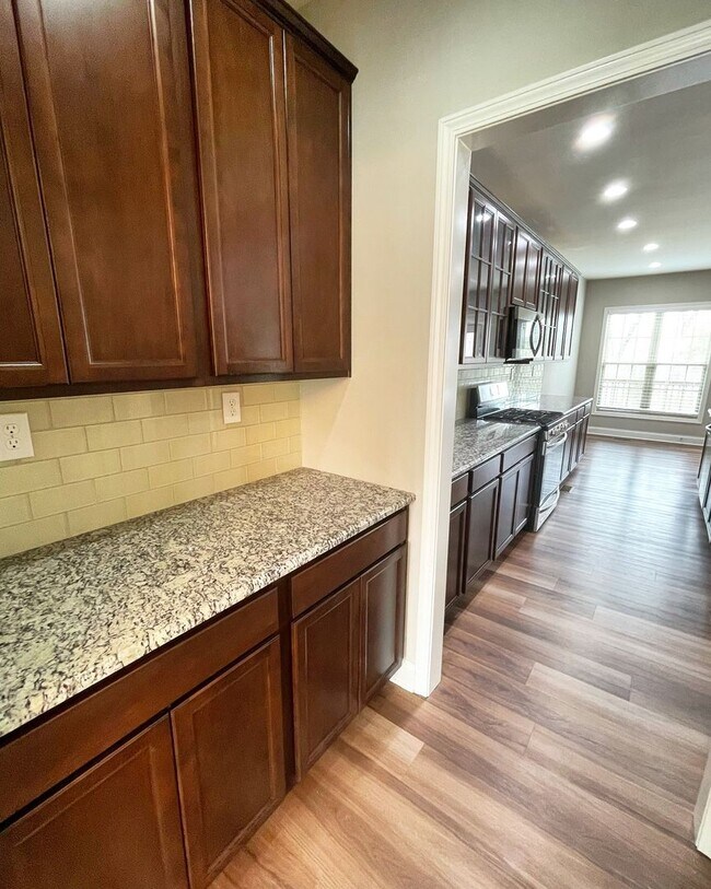 Photo - Gorgeous Newer Construction Home!