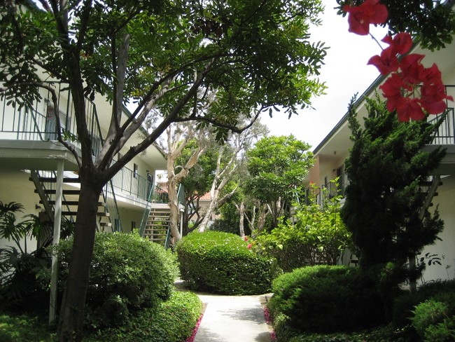 Manhattan Beach Artesia - Manhattan Beach Artesia Apartments