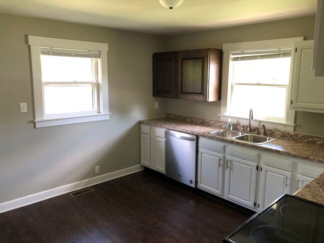 411 N Vine St Unit 411 N Vine St