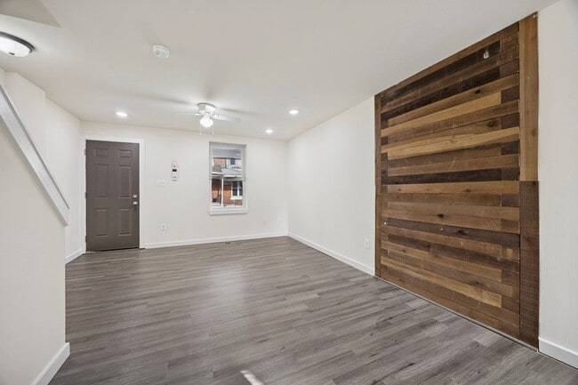 Photo - 5518 Pemberton St