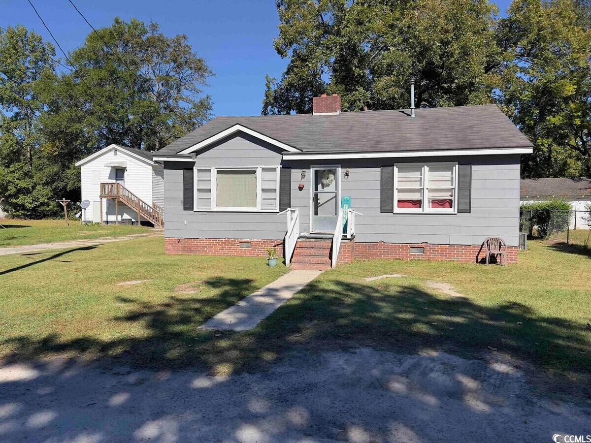 Photo - 106 Jones St