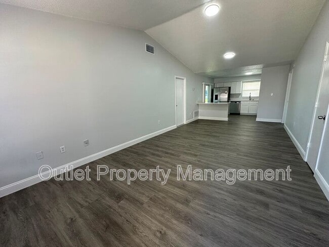 7526 University Garden Dr