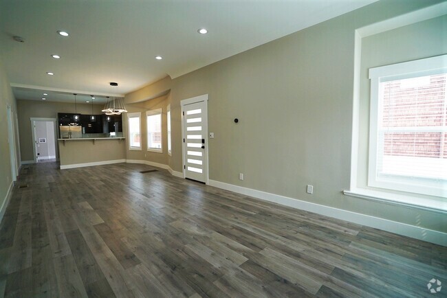 Building Photo - 1633 62nd St Rental