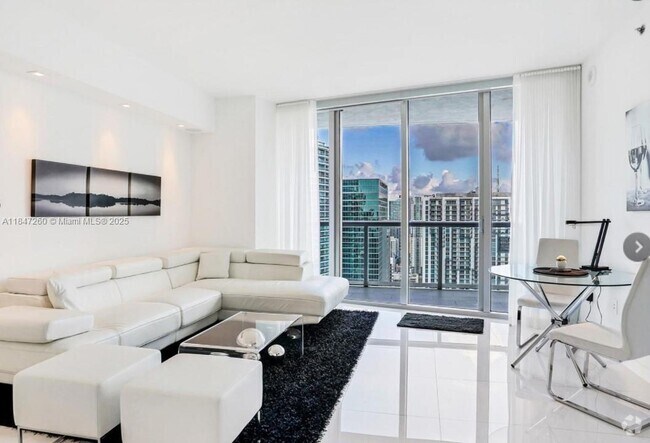 Building Photo - 475 Brickell Ave Unit 4310 Rental