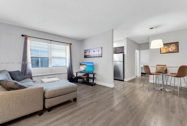 Photo - 7334 Harding Ave Unit 6