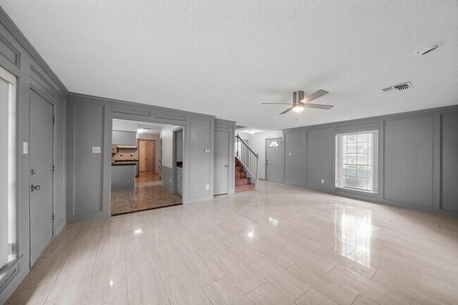 Photo - 3102 Hollow Cir