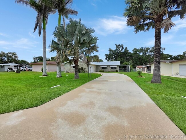 Building Photo - 7410 Santa Rosa Pkwy