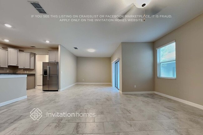 Photo - 2888 Coach Manors Way