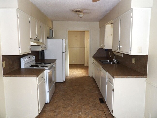 Photo - 2415 NW 42nd St