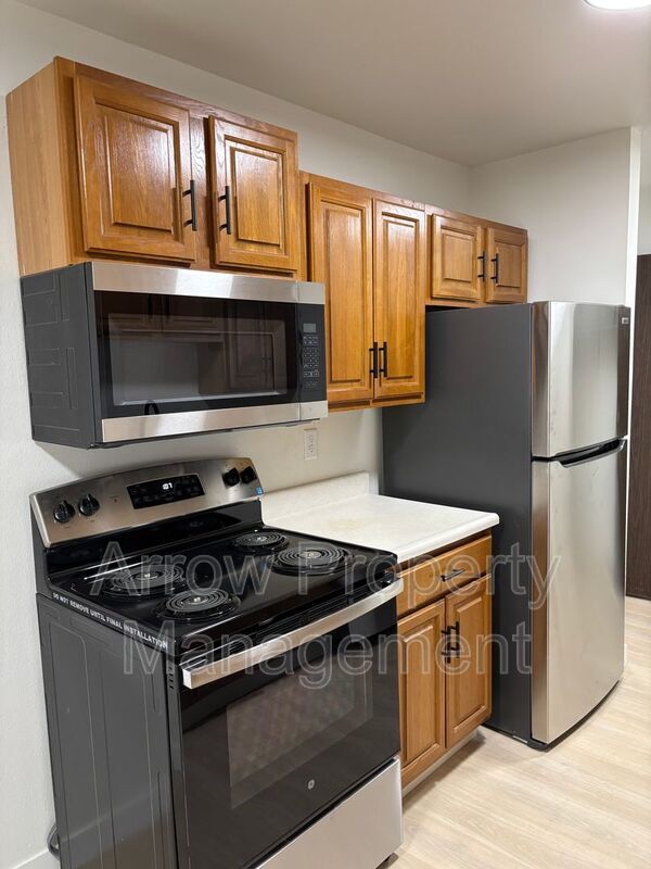 215 E Arbor Ave