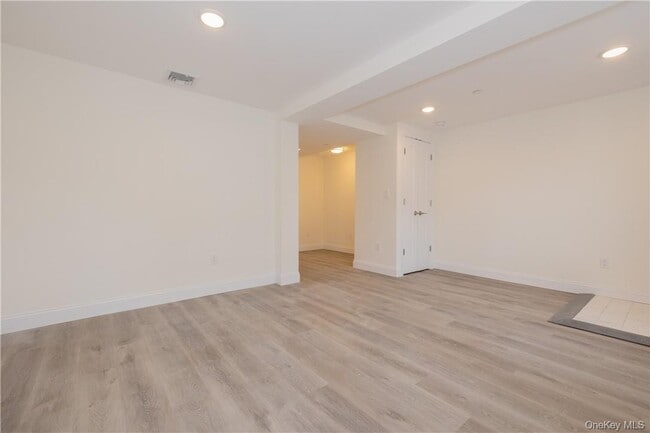 Photo - 29 Elm St Unit Lower